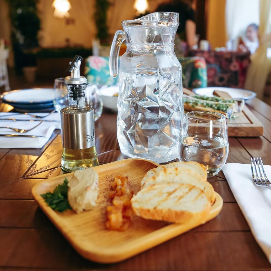 7 Boutique Hotel Ustʼ-Kamenogorsk 外观 照片