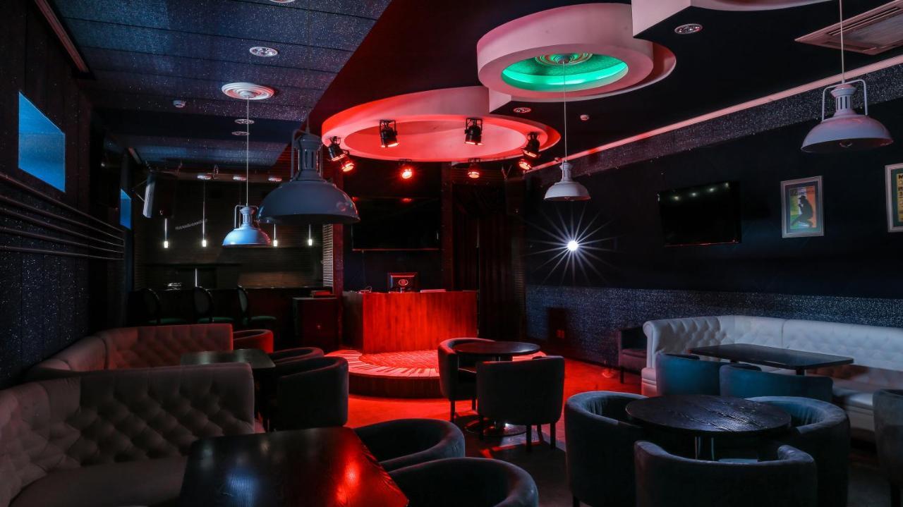7 Boutique Hotel Ustʼ-Kamenogorsk 外观 照片