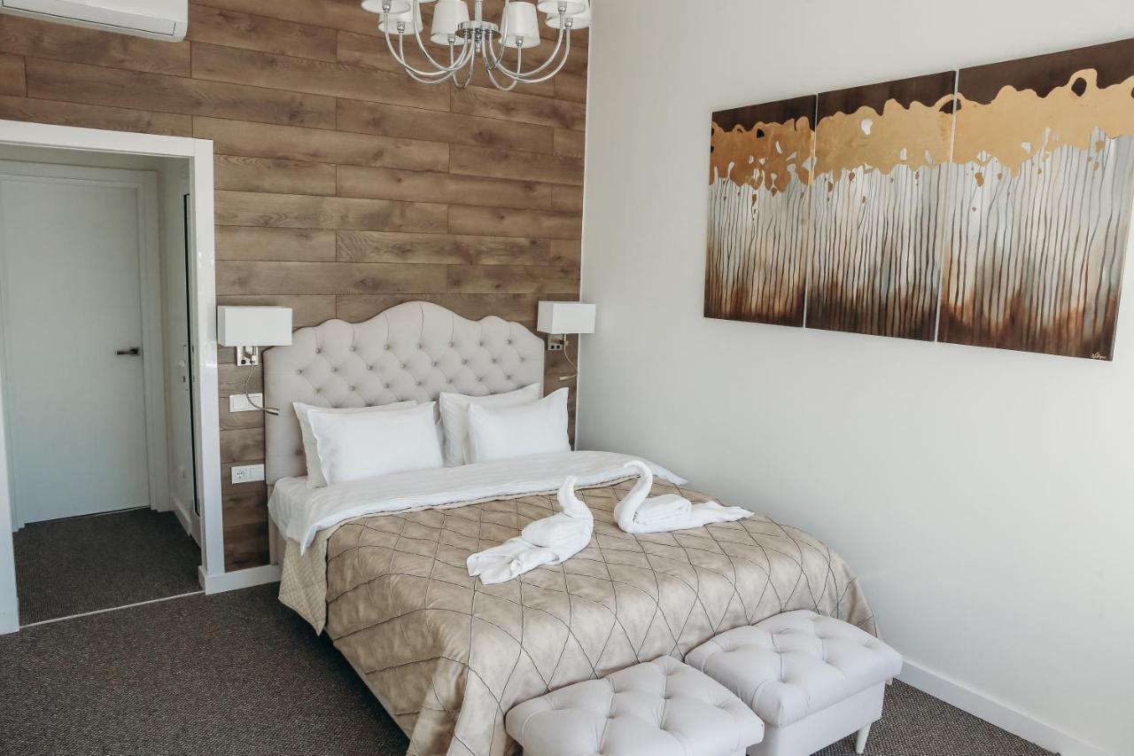 7 Boutique Hotel Ustʼ-Kamenogorsk 外观 照片