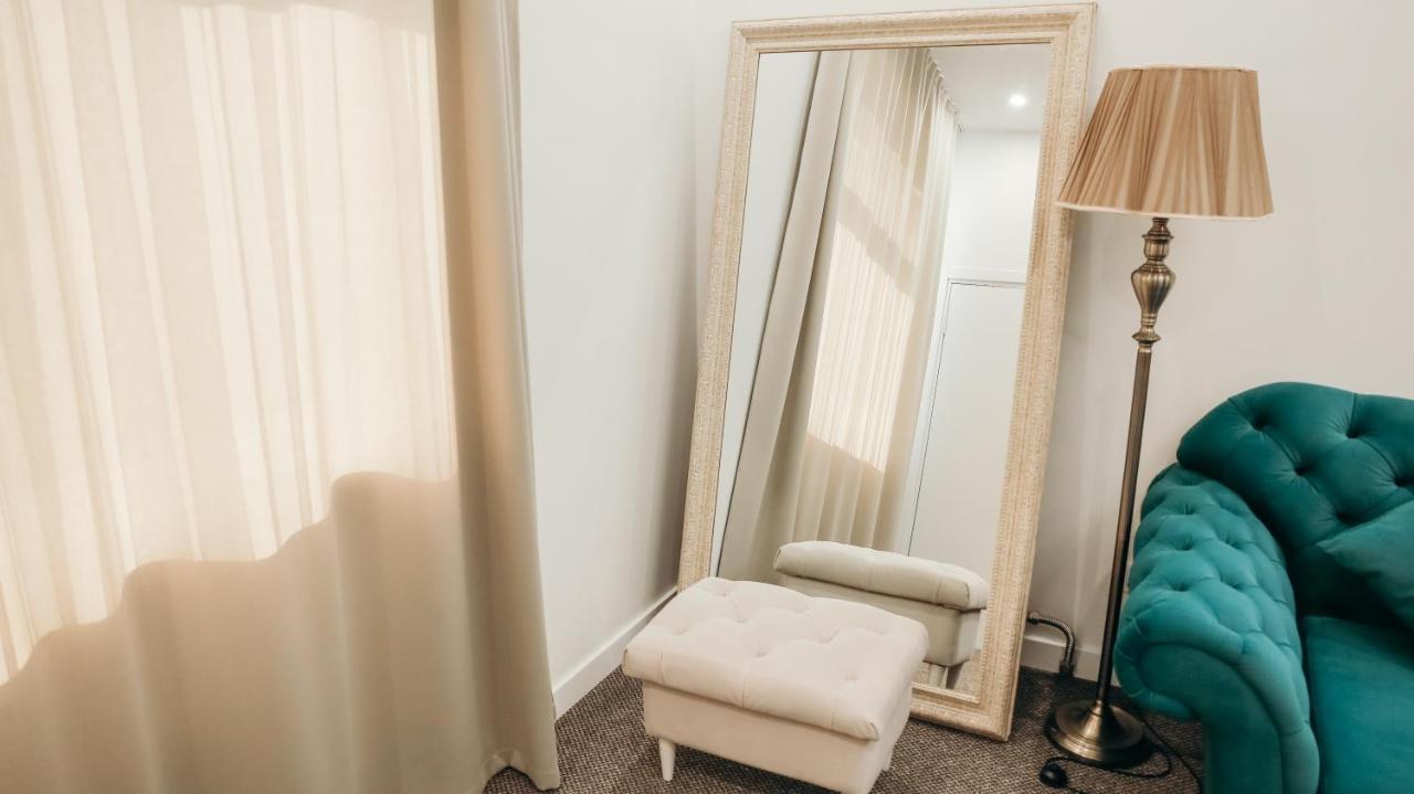 7 Boutique Hotel Ustʼ-Kamenogorsk 外观 照片